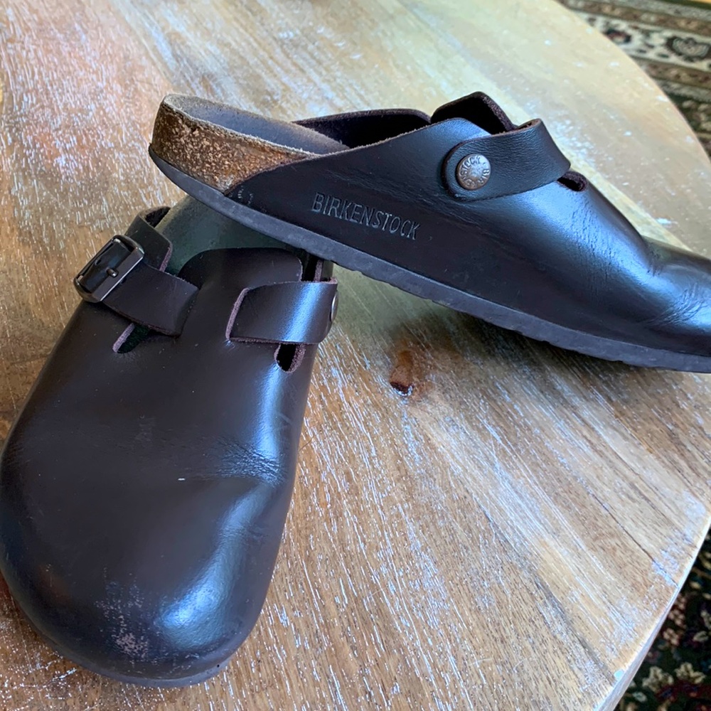 - Birkenstock Boston Women’s Brown Leather Clog Size 38